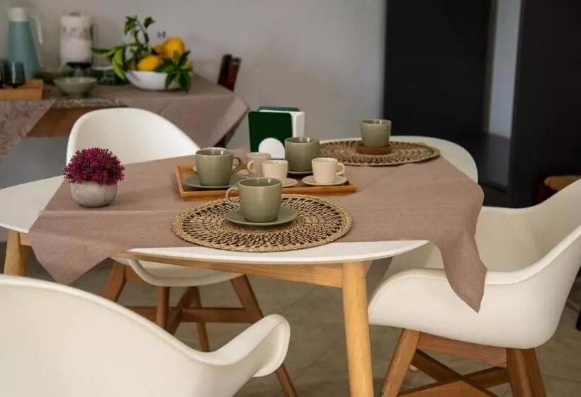 Aamiaismajoitus (B&B) Sentiero Degli Ulivi Mascia