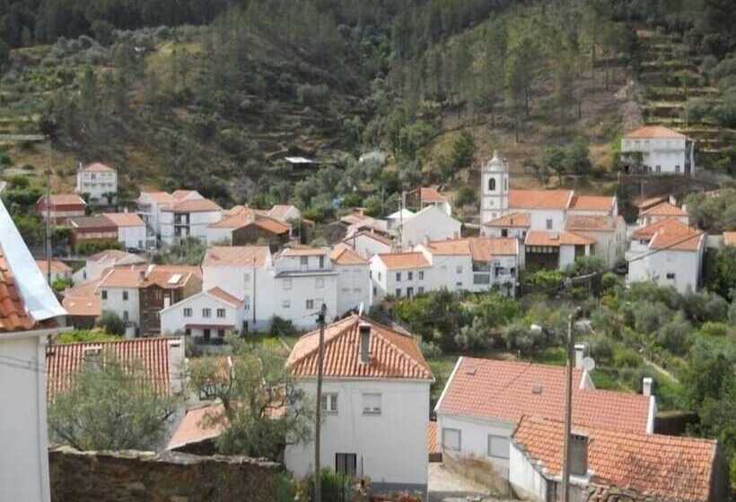 بنسيون Guest House Casa Da Latada