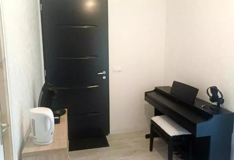 Aamiaismajoitus (B&B) Romantic Room