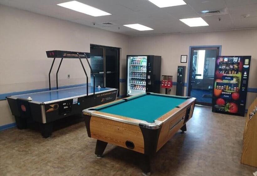 Islander Beach Resort