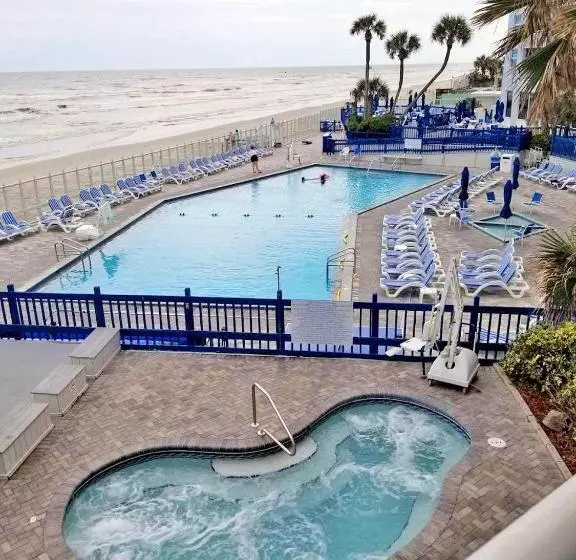 Islander Beach Resort