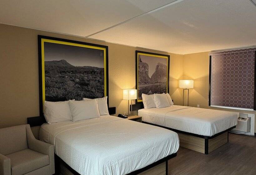 فندق Super 8 By Wyndham Corpus Christi Airport