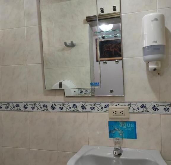 هتل El Marquez De San Fernando