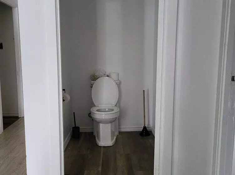 Hotelli Kwe Café & Auberge