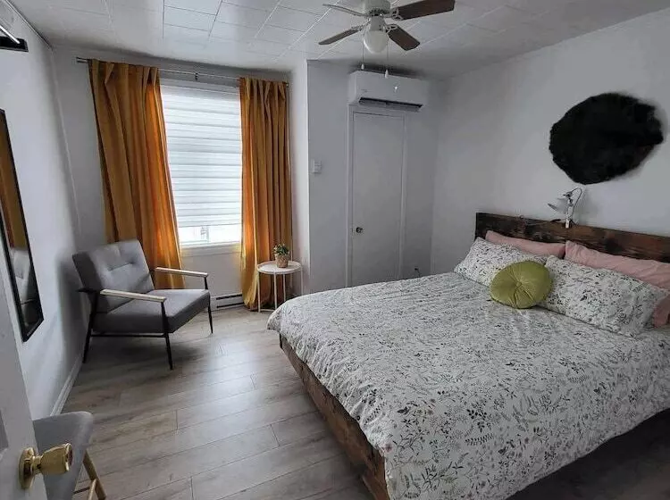 Hotelli Kwe Café & Auberge