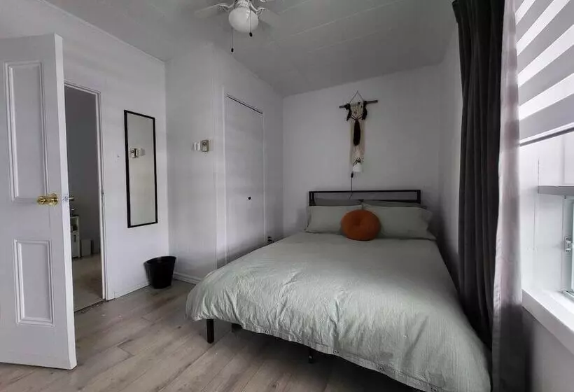 Hotelli Kwe Café & Auberge