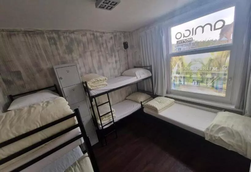 Amigo Hostel