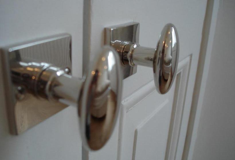 Bed and Breakfast Bed In Amsterdam