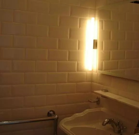 تختخواب و صبحانه Bed In Amsterdam