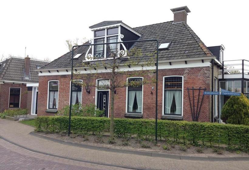 住宿加早餐  De Rede