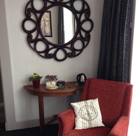 住宿加早餐  De Rede