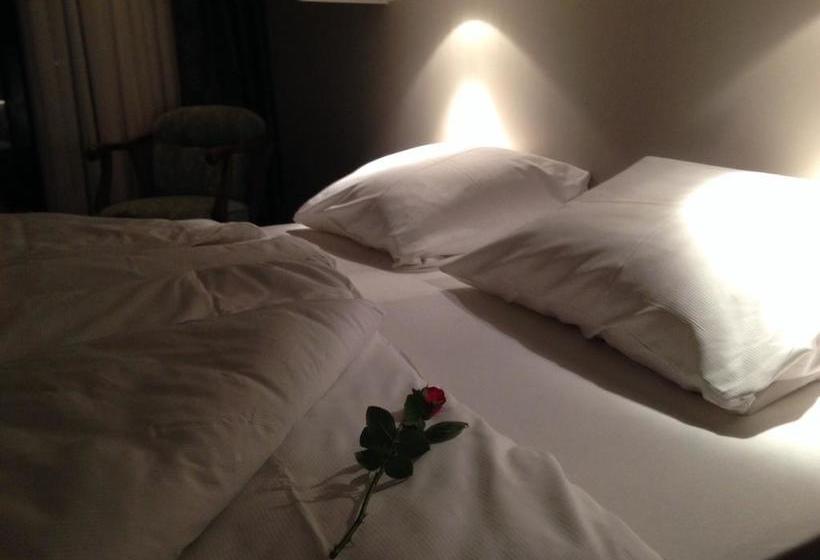 住宿加早餐  De Rede