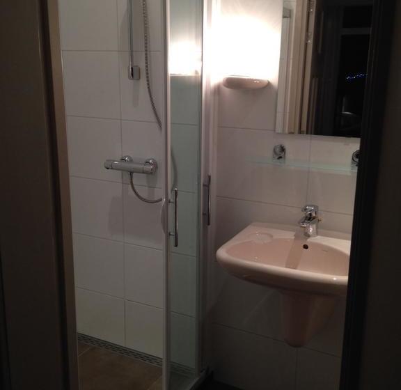 住宿加早餐  De Rede