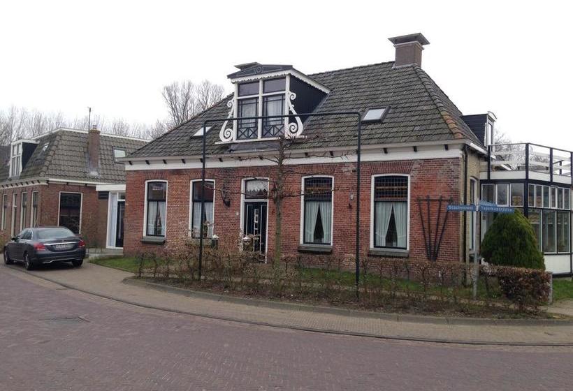 住宿加早餐  De Rede