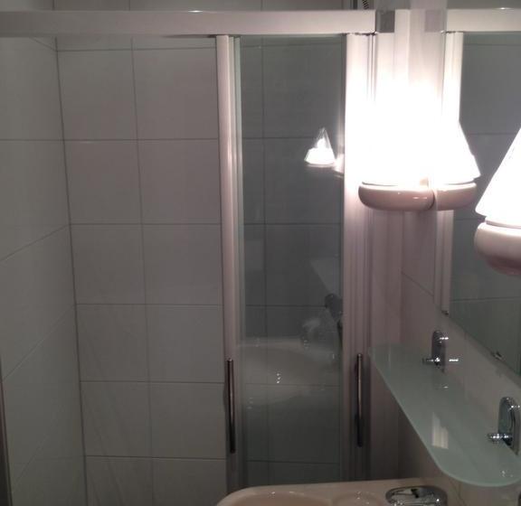 住宿加早餐  De Rede