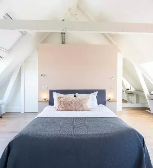 تختخواب و صبحانه Gravenstraat