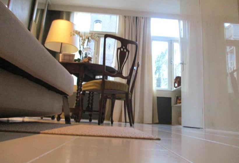 مبيت وإفطار Miss Jordaan For Quiet Travellers