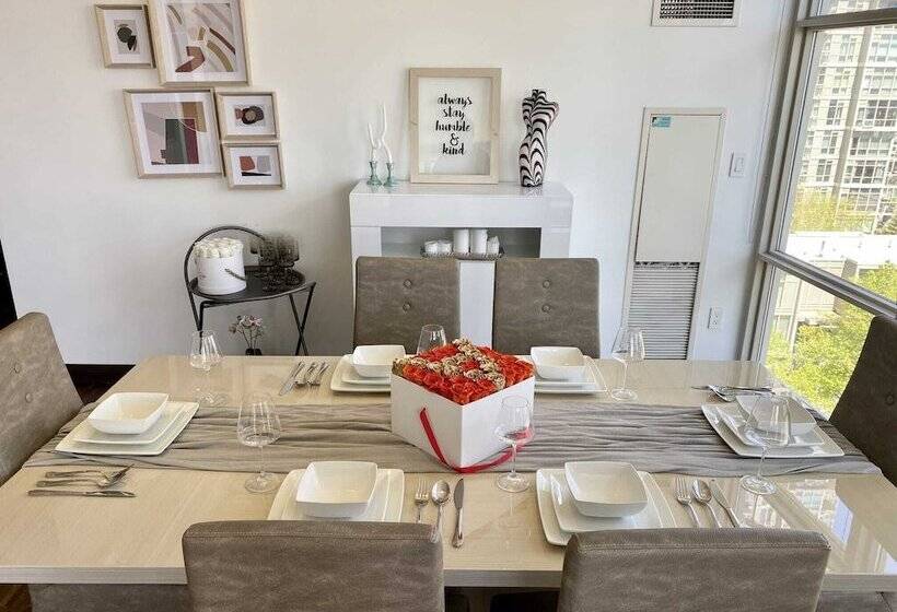 فندق صغير Waterfront York Suites