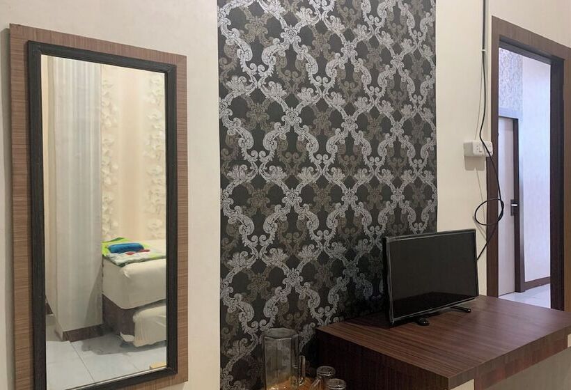 فندق Oyo 93918 Wisma Tulip