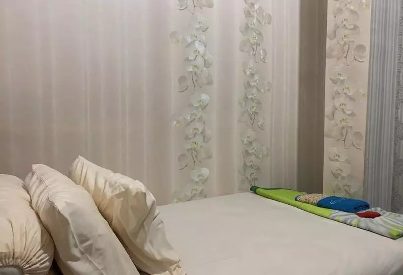 Hotelli Oyo 93918 Wisma Tulip