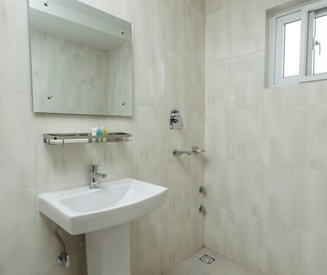 هتل Shekhar S Place