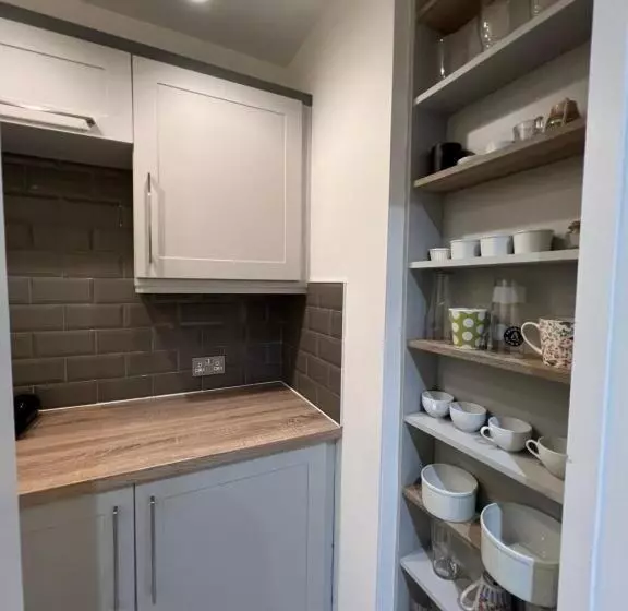 پانسیون Lovely Home In Kimmage, Dublin