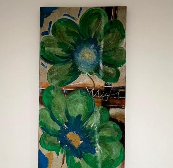 펜션 Lovely Home In Kimmage, Dublin