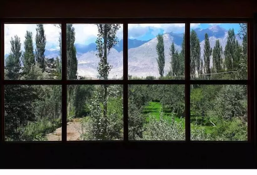 هتل Yazgar Residency Skardu
