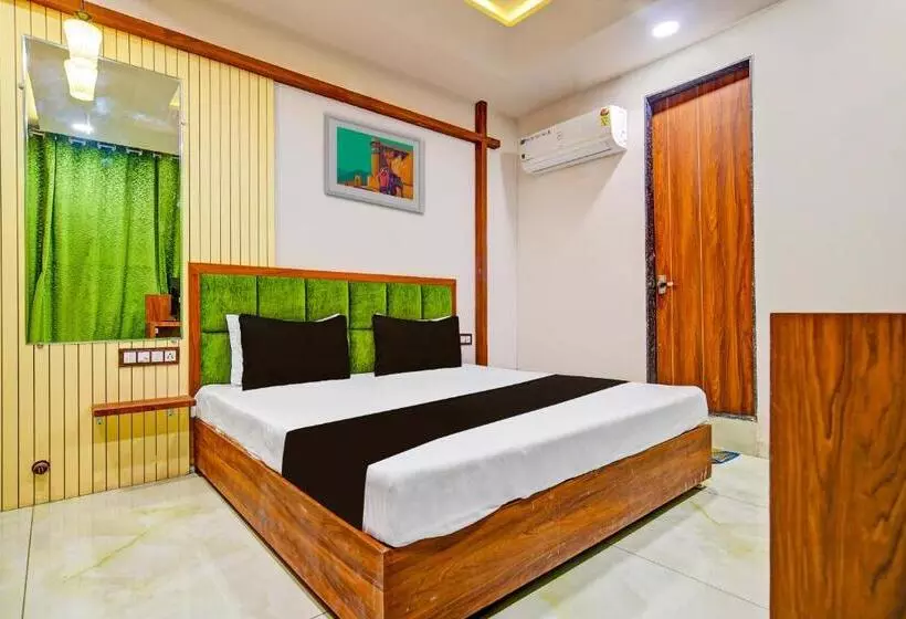 Oyo Hotel Shree
