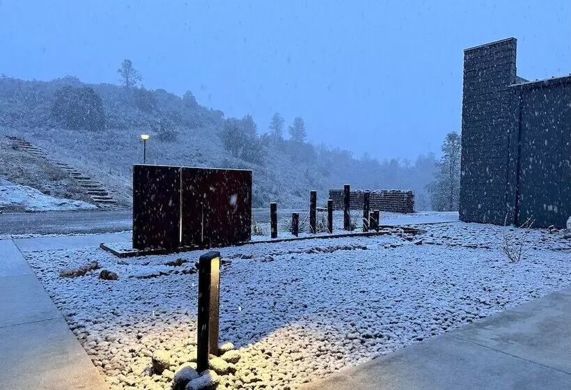 Aamiaismajoitus (B&B) Horizon By Yosemite