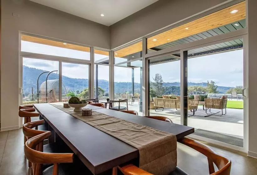 Aamiaismajoitus (B&B) Horizon By Yosemite