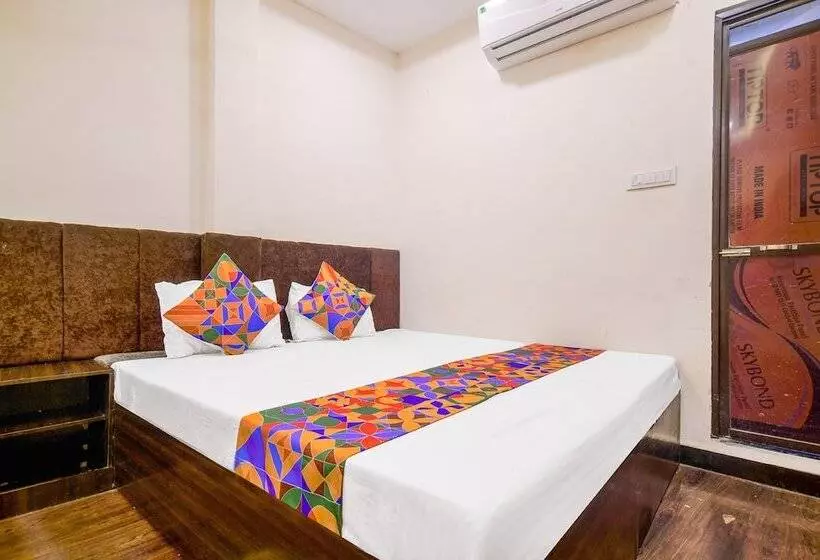 ホテル Fabexpress Neelam Palace