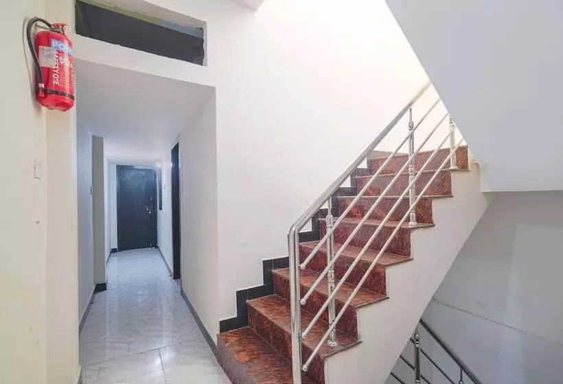 ホテル Fabexpress Neelam Palace