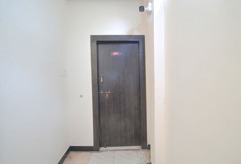 호텔 Fabexpress Neelam Palace