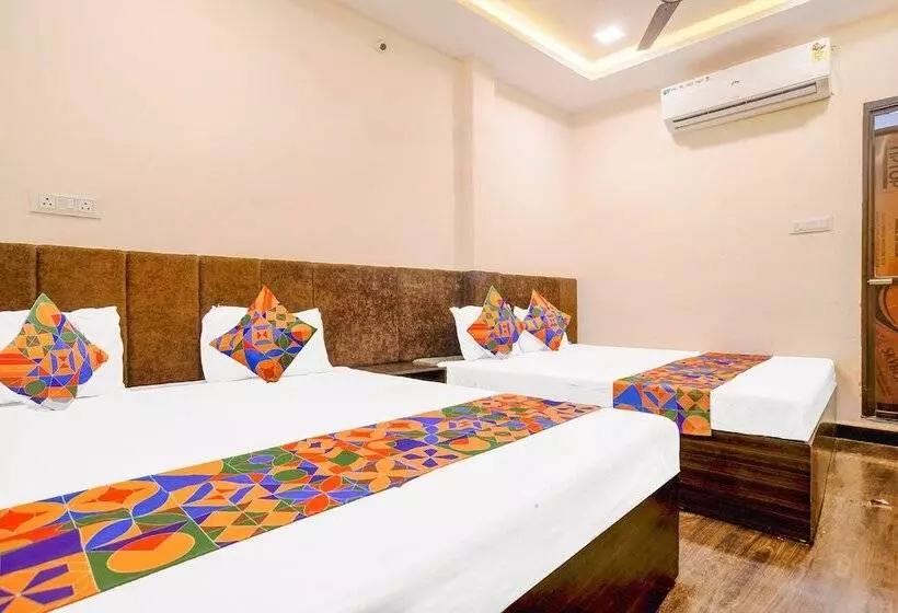 ホテル Fabexpress Neelam Palace