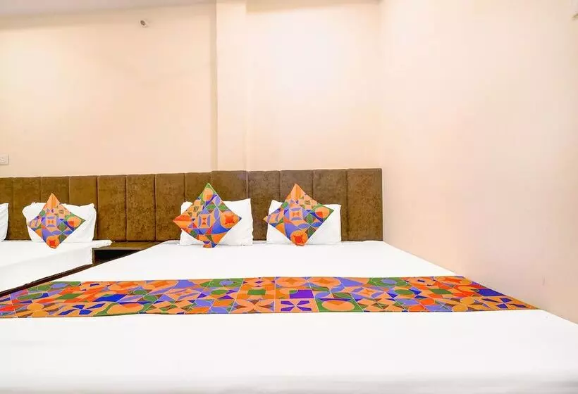 ホテル Fabexpress Neelam Palace