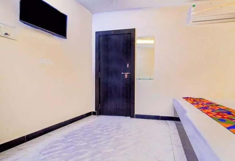 ホテル Fabexpress Neelam Palace
