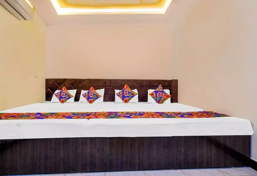 ホテル Fabexpress Neelam Palace