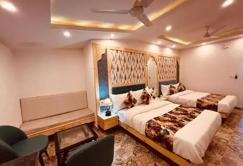 ホテル Amritsar View With Swimming Pool   Best Selling Property In Amritsar