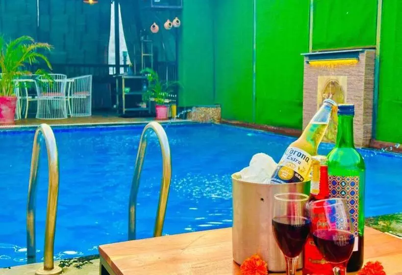 ホテル Amritsar View With Swimming Pool   Best Selling Property In Amritsar