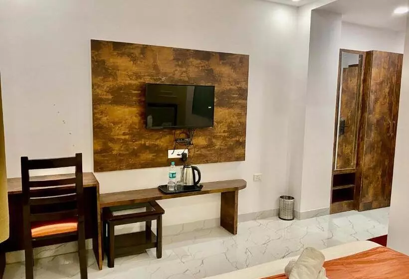 ホテル Amritsar View With Swimming Pool   Best Selling Property In Amritsar