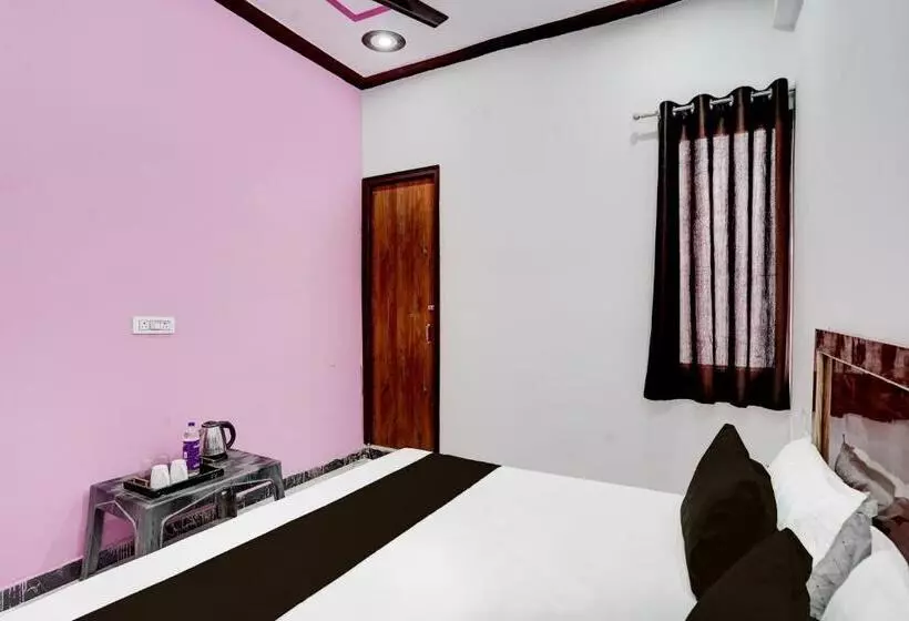 Hotelli Oyo Raj