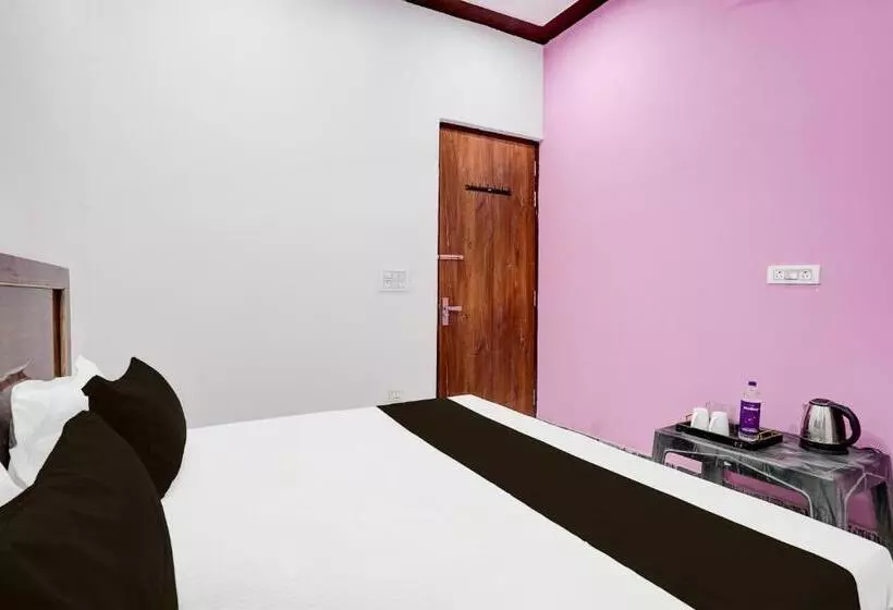 Hotelli Oyo Raj