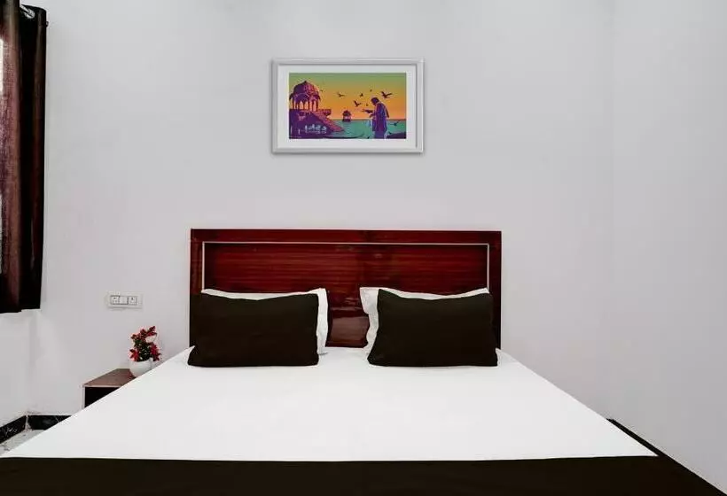Hotelli Oyo Raj
