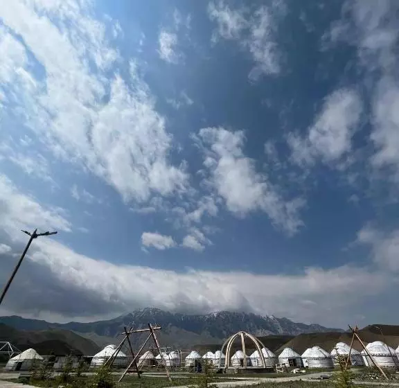 تختخواب و صبحانه As A Nomad Naryn Ethno Complex