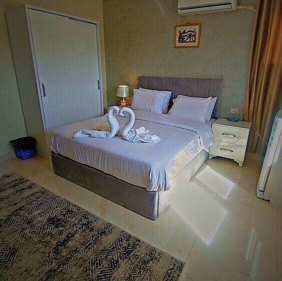 هتل Gem View Hostel