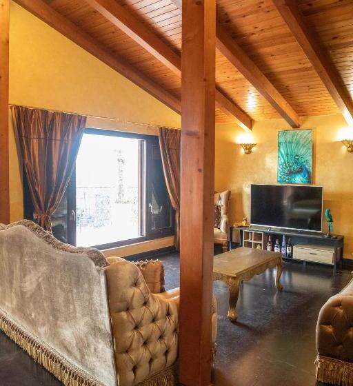 پانسیون Angoni Villa