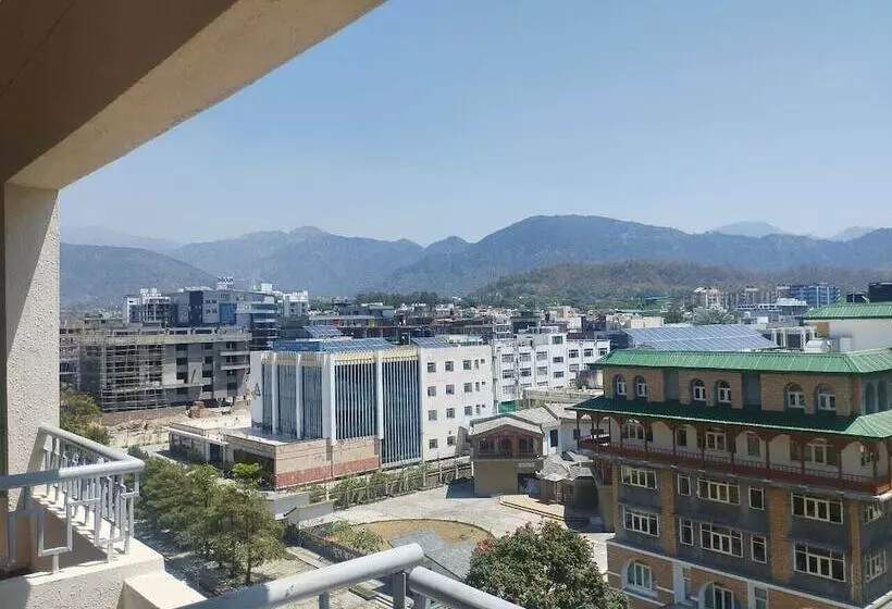 ホテル Luxsugero Studios Dehradun Mussoorie