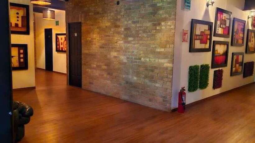 هتل Maquiavelo Solo Adultos