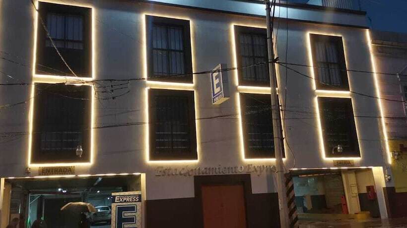 هتل Maquiavelo Solo Adultos